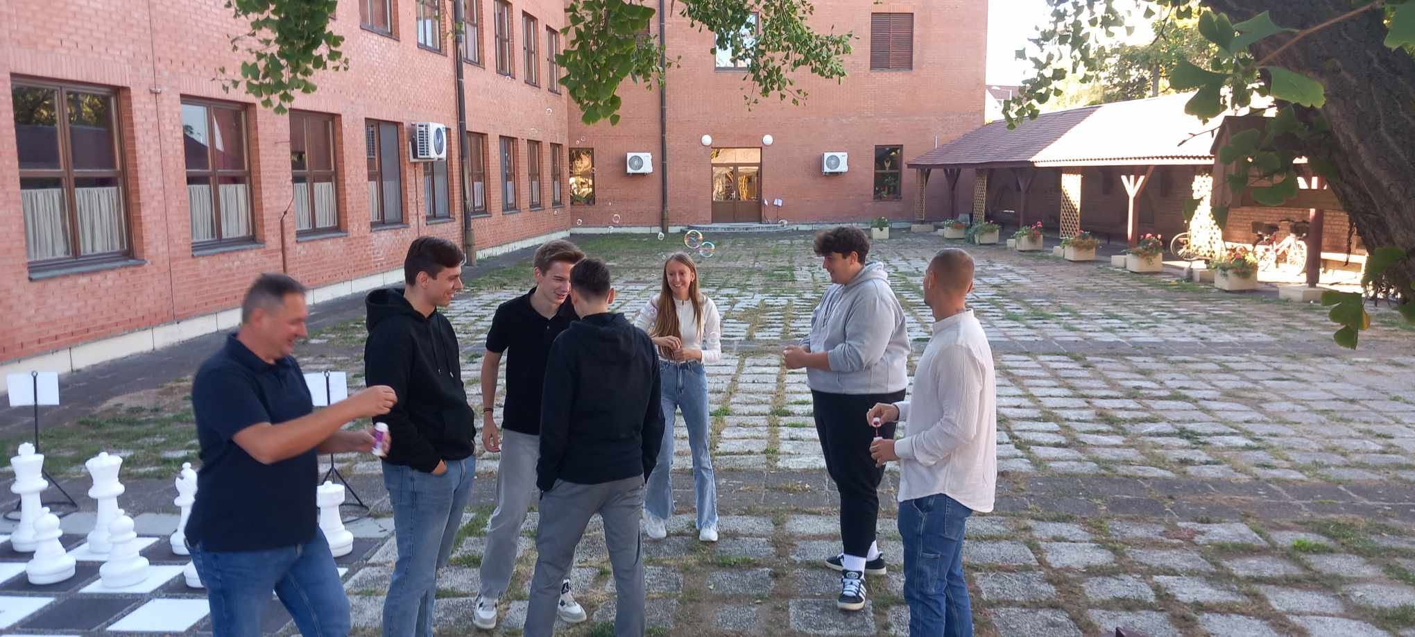 lelkieg3.jpg