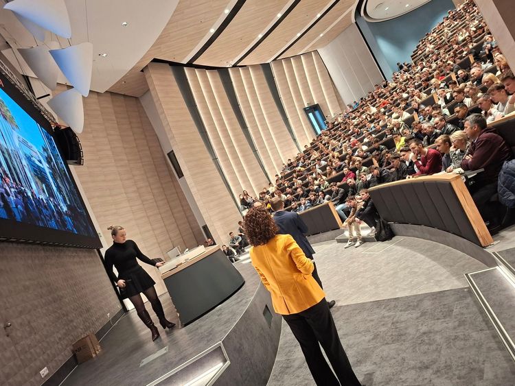 Kecskeméten jártunk a Neumann János Egyetemen!